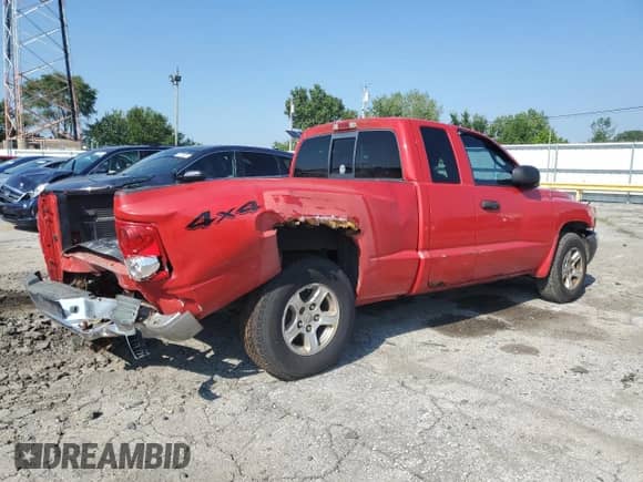 2005 Dodge Dakota SLT with VIN 1D7HW42K25S309641, listed as a Copart auction lot 68941465 with 191,221 mi miles and Salvage title. Bid and sale history available at DreamBid. Image 3.