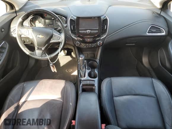 2017 Chevrolet Cruze Premier с VIN 3G1BF6SM8HS595252, выставлен на аукционе Copart как лот 81963005 с пробегом 154 304 миль миль и Списание • Salvage title. История ставок и продаж доступна на DreamBid. Изображение 8.