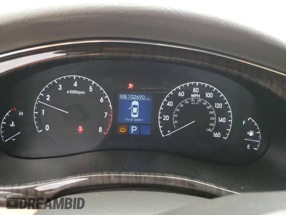 2011 Hyundai Genesis с VIN KMHGC4DE2BU136933, выставлен на аукционе Copart как лот 80328135 с пробегом 102 690 миль миль и Списание • Salvage title. История ставок и продаж доступна на DreamBid. Изображение 9.