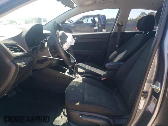 2018 Hyundai Accent SEL z VIN 3KPC24A32JE011940, wystawiony jako Copart lot #71717735 z przebiegiem 90 229 mil mil oraz Szkoda całkowita • Salvage title. Historia ofert i sprzedaży dostępna na DreamBid. Obrazek 7.
