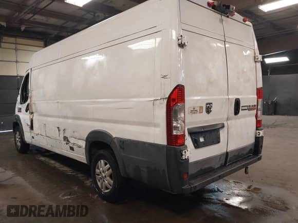 2017 Ram ProMaster Cargo z VIN 3C6URVJG1HE535591, wystawiony jako IAAI lot #41735166 z przebiegiem Nie podano mil oraz . Historia ofert i sprzedaży dostępna na DreamBid. Obrazek 3.