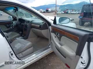 2005 Hyundai XG с VIN KMHFU45E85A418734, выставлен на аукционе IAAI как лот 42312182 с пробегом 211 464 миль миль и . История ставок и продаж доступна на DreamBid. Изображение 5.