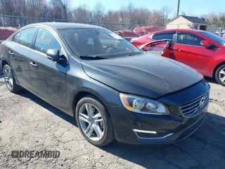 2015 Volvo S60 T5 Premier с VIN YV1612TB3F2315107, выставлен на аукционе IAAI как лот 41911081 с пробегом 121 149 миль миль и . История ставок и продаж доступна на DreamBid. Изображение 1.