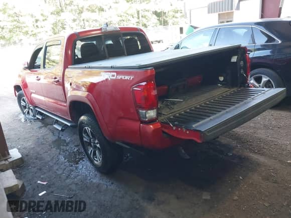 2016 Toyota Tacoma SR5 с VIN 3TMAZ5CNXGM009231, выставлен на аукционе IAAI как лот 42744577 с пробегом 168 113 миль миль и . История ставок и продаж доступна на DreamBid. Изображение 3.