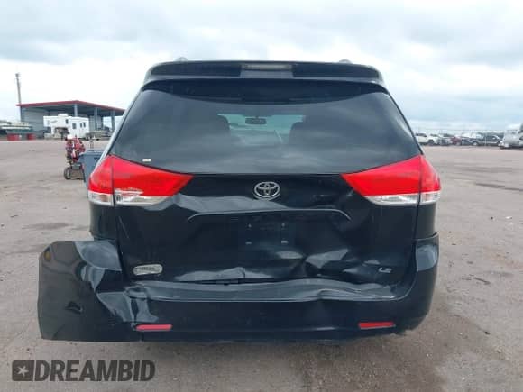 2012 Toyota Sienna LE AAS with VIN 5TDKK3DCXCS257757, listed as a IAAI auction lot 42850535 with 196,046 mi miles and . Bid and sale history available at DreamBid. Image 17.