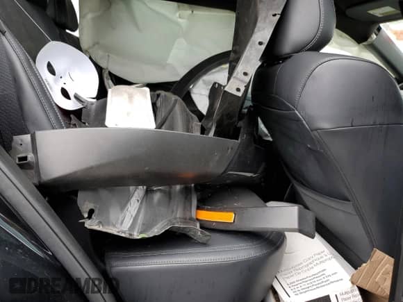 2023 Mitsubishi Outlander SE with VIN JA4J4UA85PZ040370, listed as a Copart auction lot 69807895 with Not provided miles and Salvage title. Bid and sale history available at DreamBid. Image 11.