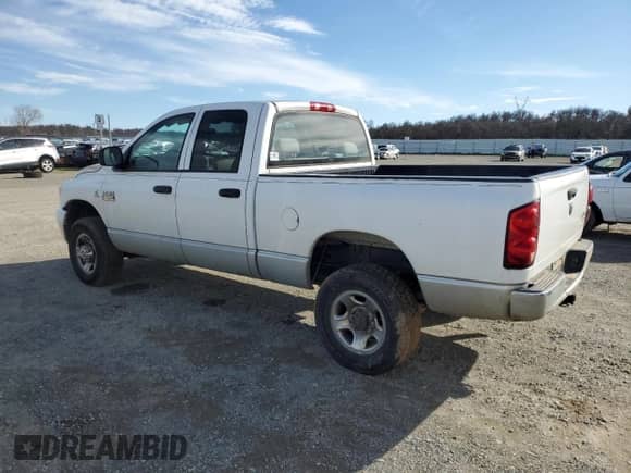 2007 Dodge 2500 SLT with VIN 1D7KS28CX7J567176, listed as a Copart auction lot 46170715 with Not provided miles and Salvage title. Bid and sale history available at DreamBid. Image 2.