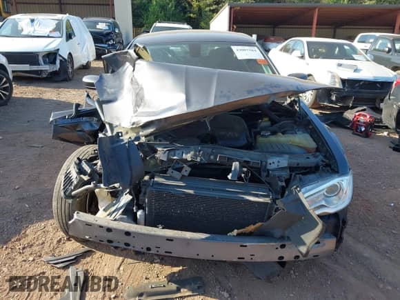 2015 Chrysler 300 Limited z VIN 2C3CCAAG3FH929565, wystawiony jako IAAI lot #43087584 z przebiegiem Nie podano mil oraz . Historia ofert i sprzedaży dostępna na DreamBid. Obrazek 6.