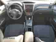 2012 Subaru Forester X Premium z VIN JF2SHADCXCH423932, wystawiony jako Copart lot #86510665 z przebiegiem 266 539 mil mil oraz Czysty tytuł • Clean title. Historia ofert i sprzedaży dostępna na DreamBid. Obrazek 8.