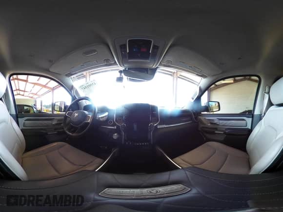 2022 Ram 1500 Limited z VIN 1C6SRFHT4NN341449, wystawiony jako IAAI lot #43501547 z przebiegiem 46 181 mil mil oraz . Historia ofert i sprzedaży dostępna na DreamBid. Obrazek 18.