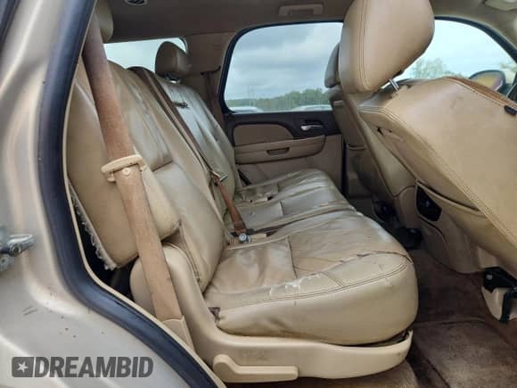 2010 Chevrolet Tahoe LT с VIN 1GNUCBE06AR159512, выставлен на аукционе Copart как лот 82294845 с пробегом 259 788 миль миль и Чистый • Clean title. История ставок и продаж доступна на DreamBid. Изображение 11.