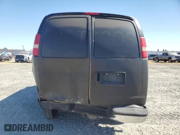 2004 Chevrolet Express Cargo с VIN 1GCGG25V341169892, выставлен на аукционе Copart как лот 62030405 с пробегом 207 934 миль миль и Списание • Salvage title. История ставок и продаж доступна на DreamBid. Изображение 6.