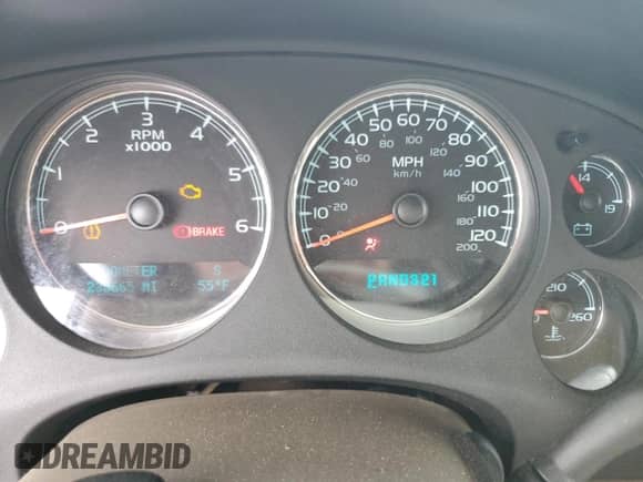 2009 Chevrolet Silverado 1500 LTZ z VIN 1GCEK39099Z258353, wystawiony jako Copart lot #68828515 z przebiegiem 235 665 mil mil oraz Czysty tytuł • Clean title. Historia ofert i sprzedaży dostępna na DreamBid. Obrazek 9.