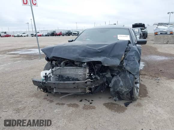 2013 Dodge Charger SRT-8 z VIN 2C3CDXEJ1DH529586, wystawiony jako IAAI lot #41636903 z przebiegiem 147 899 mil mil oraz . Historia ofert i sprzedaży dostępna na DreamBid. Obrazek 6.