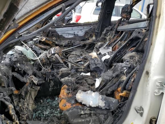 2015 Chevrolet Equinox LT z VIN 1GNALCEK3FZ124539, wystawiony jako Copart lot #69691915 z przebiegiem Nie podano mil oraz Nie do naprawy • Non repairable. Historia ofert i sprzedaży dostępna na DreamBid. Obrazek 7.