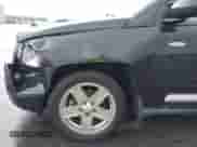 2010 Jeep Compass Sport z VIN 1J4NT1FB6AD638222, wystawiony jako IAAI lot #42076051 z przebiegiem 201 986 mil mil oraz . Historia ofert i sprzedaży dostępna na DreamBid. Obrazek 6.