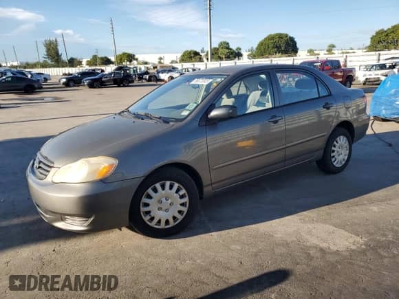 2004 Toyota Corolla CE z VIN 1NXBR32E24Z256577, wystawiony jako Copart lot #86673345 z przebiegiem Nie podano mil oraz Szkoda całkowita • Salvage title. Historia ofert i sprzedaży dostępna na DreamBid. Obrazek 1.