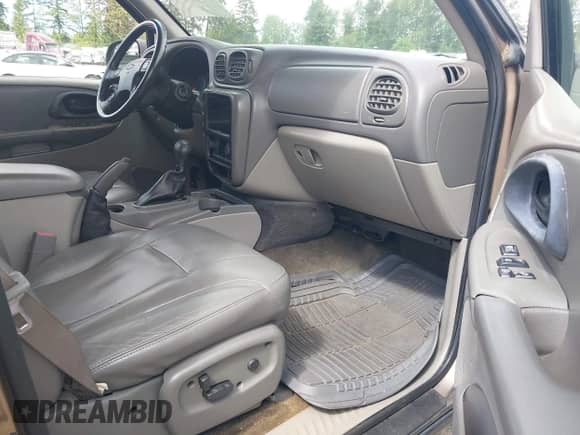 2003 Chevrolet TrailBlazer EXT LT with VIN 1GNET16S936152671, listed as a IAAI auction lot 42299402 with 170,748 mi miles and . Bid and sale history available at DreamBid. Image 5.
