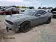 2019 Dodge Challenger R/T Scat Pack с VIN 2C3CDZFJ1KH574020, выставлен на аукционе Copart как лот 81766055 с пробегом 56 512 миль миль и Списание • Salvage title. История ставок и продаж доступна на DreamBid. Изображение 1.