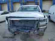 2018 Chevrolet Silverado 1500 LS z VIN 1GCNCNEH2JZ238549, wystawiony jako Copart lot #84554544 z przebiegiem 77 173 mil mil oraz Szkoda całkowita • Salvage title. Historia ofert i sprzedaży dostępna na DreamBid. Obrazek 5.