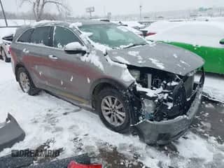 2019 Kia Sorento LX с VIN 5XYPG4A38KG480344, выставлен на аукционе IAAI как лот 41254904 с пробегом 118 927 миль миль и . История ставок и продаж доступна на DreamBid. Изображение 1.