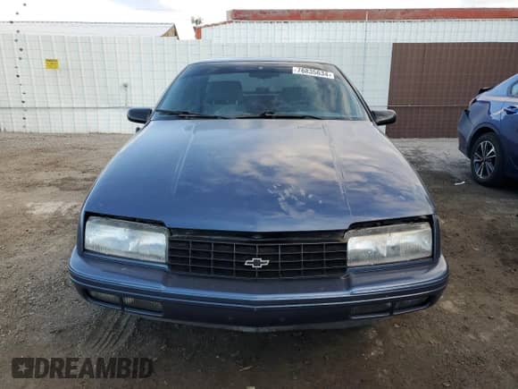 1996 Chevrolet Beretta с VIN 1G1LV15M8TY185316, выставлен на аукционе Copart как лот 76835634 с пробегом 87 232 миль миль и Списание • Salvage title. История ставок и продаж доступна на DreamBid. Изображение 5.