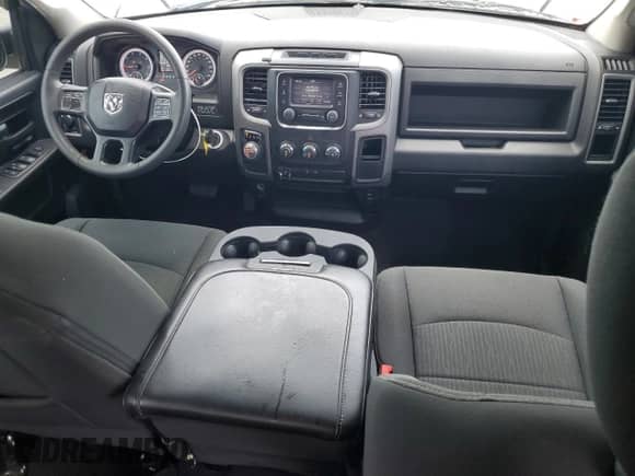 2021 Ram 1500 Tradesman z VIN 1C6RR6FG8MS547975, wystawiony jako Copart lot #69693145 z przebiegiem 50 558 mil mil oraz Szkoda całkowita • Salvage title. Historia ofert i sprzedaży dostępna na DreamBid. Obrazek 8.