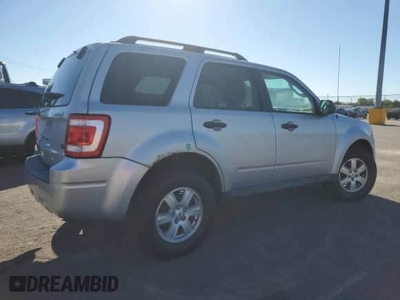 2011 Ford Escape XLT with VIN 1FMCU9D73BKC53202, listed as a Copart auction lot 86856095 with 111,475 mi miles and Salvage title. Bid and sale history available at DreamBid. Image 3.