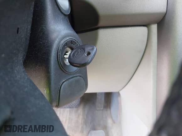 2006 Chevrolet Cobalt LT z VIN 1G1AL55F567695199, wystawiony jako IAAI lot #42799396 z przebiegiem 237 173 mil mil oraz . Historia ofert i sprzedaży dostępna na DreamBid. Obrazek 11.