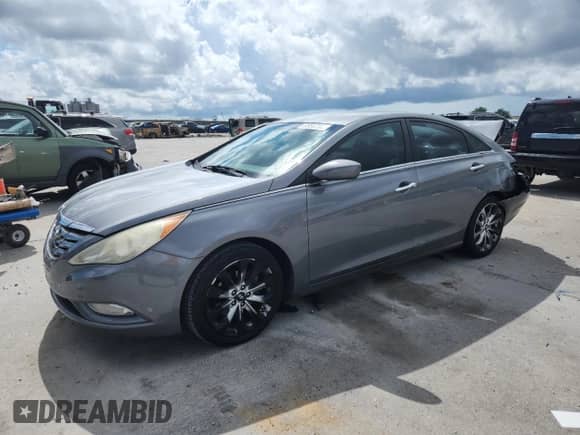 2011 Hyundai Sonata SE z VIN 5NPEC4AC3BH251419, wystawiony jako Copart lot #85547385 z przebiegiem 116 463 mil mil oraz Szkoda całkowita • Salvage title. Historia ofert i sprzedaży dostępna na DreamBid. Obrazek 1.