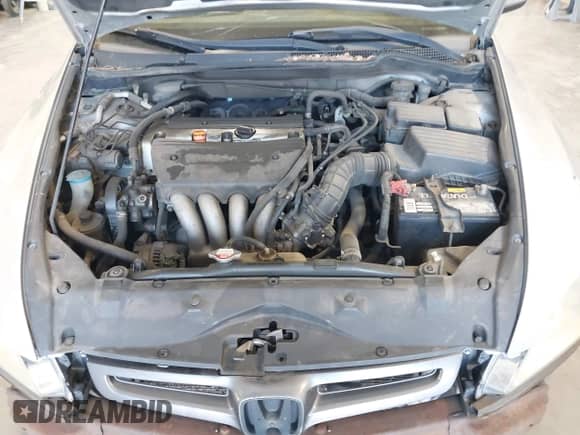 2003 Honda Accord LX with VIN JHMCM55313C017926, listed as a IAAI auction lot 42628038 with 204,116 mi miles and . Bid and sale history available at DreamBid. Image 10.