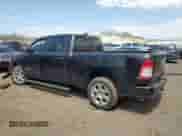 2020 Ram 1500 Big Horn z VIN 1C6SRFMT8LN223701, wystawiony jako Copart lot #54324455 z przebiegiem 70 553 mil mil oraz Szkoda całkowita • Salvage title. Historia ofert i sprzedaży dostępna na DreamBid. Obrazek 2.