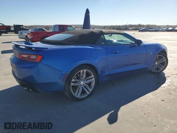 2018 Chevrolet Camaro 2SS z VIN 1G1FH3D73J0162310, wystawiony jako Copart lot #83900234 z przebiegiem 64 523 mil mil oraz Szkoda całkowita • Salvage title. Historia ofert i sprzedaży dostępna na DreamBid. Obrazek 3.