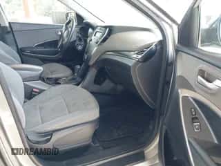 2016 Hyundai Santa Fe с VIN 5XYZT3LB8GG350784, выставлен на аукционе IAAI как лот 43490151 с пробегом 227 737 миль миль и . История ставок и продаж доступна на DreamBid. Изображение 5.