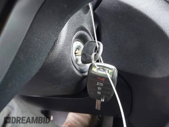 2016 Kia Sorento LX z VIN 5XYPG4A36GG081150, wystawiony jako IAAI lot #43559343 z przebiegiem 178 671 mil mil oraz . Historia ofert i sprzedaży dostępna na DreamBid. Obrazek 11.