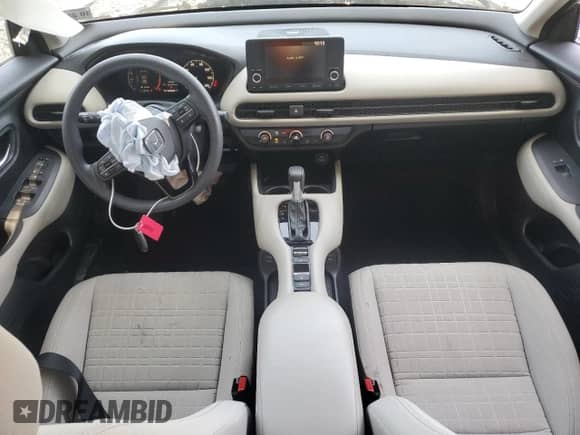 2024 Honda HR-V LX с VIN 3CZRZ1H31RM709932, выставлен на аукционе Copart как лот 68197695 с пробегом 21 775 миль миль и Списание • Salvage title. История ставок и продаж доступна на DreamBid. Изображение 8.