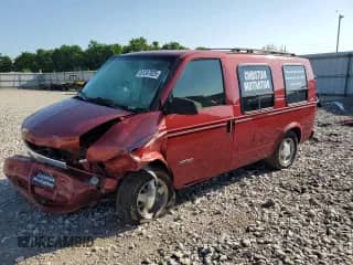 2000 Chevrolet Astro Cargo YF7 с VIN 1GBDM19W1YB138928, выставлен на аукционе Copart как лот 61247025 с пробегом 369 927 миль миль и Списание • Salvage title. История ставок и продаж доступна на DreamBid. Изображение 1.