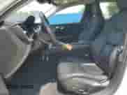 2024 Volvo S60 Plus Dark Theme z VIN 7JRL12FL5RG288417, wystawiony jako Copart lot #59039405 z przebiegiem 35 mil mil oraz Nie do naprawy • Non repairable. Historia ofert i sprzedaży dostępna na DreamBid. Obrazek 7.