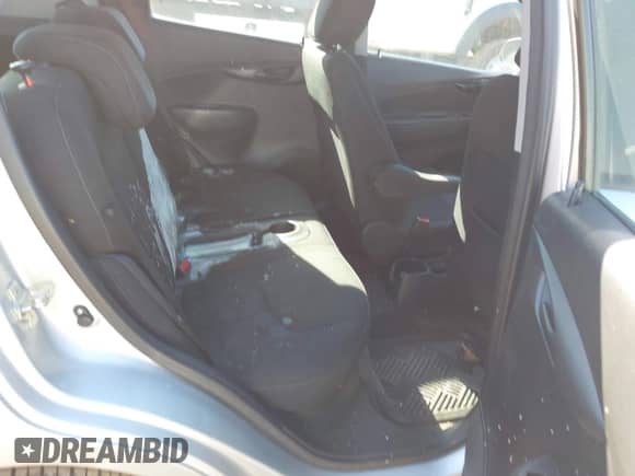 2016 Chevrolet Spark LT с VIN KL8CD6SA8GC601653, выставлен на аукционе IAAI как лот 43355330 с пробегом 149 350 миль миль и . История ставок и продаж доступна на DreamBid. Изображение 8.