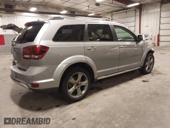 2016 Dodge Journey Crossroad Plus с VIN 3C4PDDGG7GT180054, выставлен на аукционе IAAI как лот 42255291 с пробегом 171 142 миль миль и . История ставок и продаж доступна на DreamBid. Изображение 4.