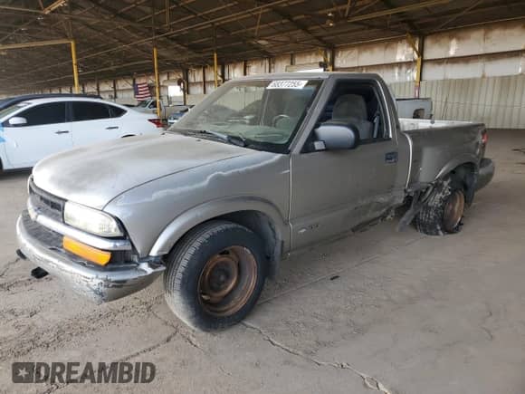 1998 Chevrolet S-10 LS с VIN 1GCCS1448W8196693, выставлен на аукционе Copart как лот 68377255 с пробегом Не указан миль и Списание • Salvage title. История ставок и продаж доступна на DreamBid. Изображение 1.