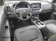 2018 Chevrolet Colorado 4WD LT z VIN 1GCHTCEN7J1165121, wystawiony jako Copart lot #44421455 z przebiegiem 54 840 mil mil oraz Szkoda całkowita • Salvage title. Historia ofert i sprzedaży dostępna na DreamBid. Obrazek 8.