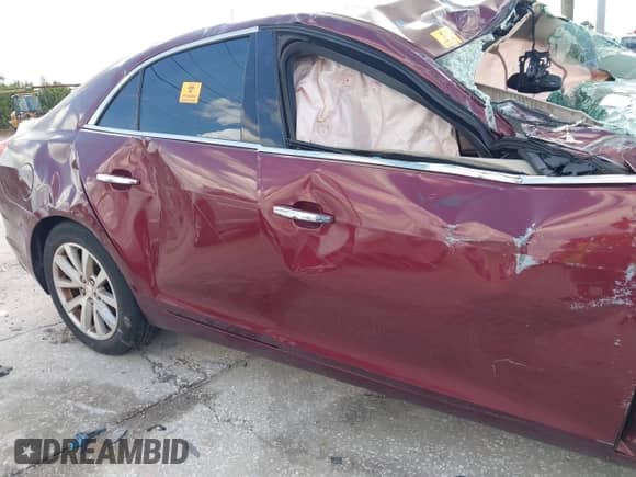 2015 Chevrolet Malibu LTZ z VIN 1G11F5SL9FF226639, wystawiony jako IAAI lot #43116812 z przebiegiem Nie podano mil oraz . Historia ofert i sprzedaży dostępna na DreamBid. Obrazek 15.