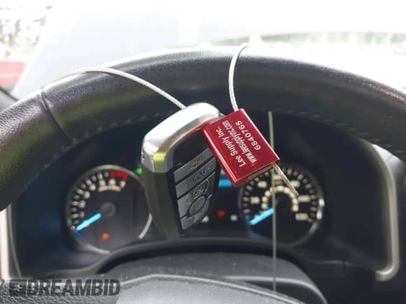 2020 Ford F-150 XL z VIN 1FTFW1E45LFB49144, wystawiony jako IAAI lot #42557287 z przebiegiem 69 044 mil mil oraz . Historia ofert i sprzedaży dostępna na DreamBid. Obrazek 11.