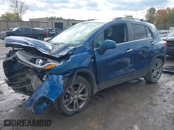2020 Chevrolet Trax LT with VIN 3GNCJPSB9LL334088, listed as a IAAI auction lot 43489202 with 52,403 mi miles and . Bid and sale history available at DreamBid. Image 18.
