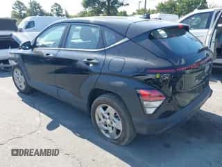 2024 Hyundai Kona SE с VIN KM8HA3AB0RU150452, выставлен на аукционе IAAI как лот 43203386 с пробегом 15 443 миль миль и . История ставок и продаж доступна на DreamBid. Изображение 3.