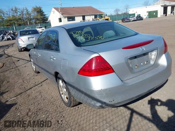 2006 Honda Accord LX SE with VIN 1HGCM56356A182623, listed as a IAAI auction lot 41781366 with Not provided miles and . Bid and sale history available at DreamBid. Image 3.