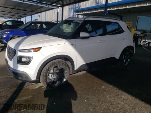 2025 Hyundai Venue SEL с VIN KMHRC8A32SU386689, выставлен на аукционе Copart как лот 84640445 с пробегом 10 657 миль миль и На запчасти • Non repairable. История ставок и продаж доступна на DreamBid. Изображение 1.