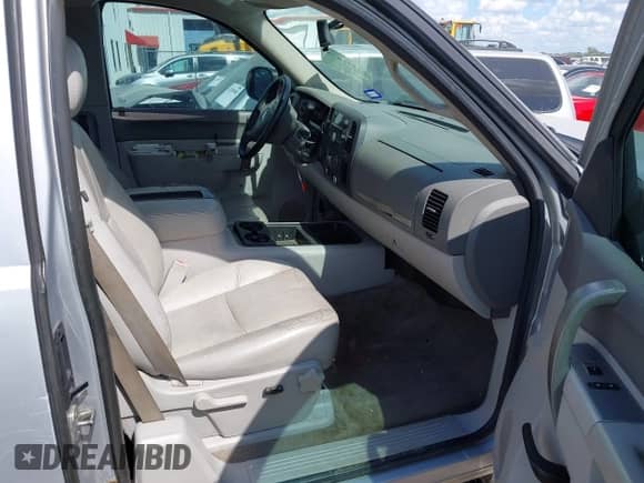 2012 Chevrolet Silverado 1500 LT с VIN 1GCRKSE71CZ232870, выставлен на аукционе IAAI как лот 43291678 с пробегом 207 511 миль миль и . История ставок и продаж доступна на DreamBid. Изображение 5.