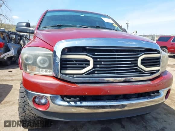 2006 Dodge 2500 SLT z VIN 1D7KS28C56J235600, wystawiony jako IAAI lot #41874953 z przebiegiem 193 017 mil mil oraz . Historia ofert i sprzedaży dostępna na DreamBid. Obrazek 12.